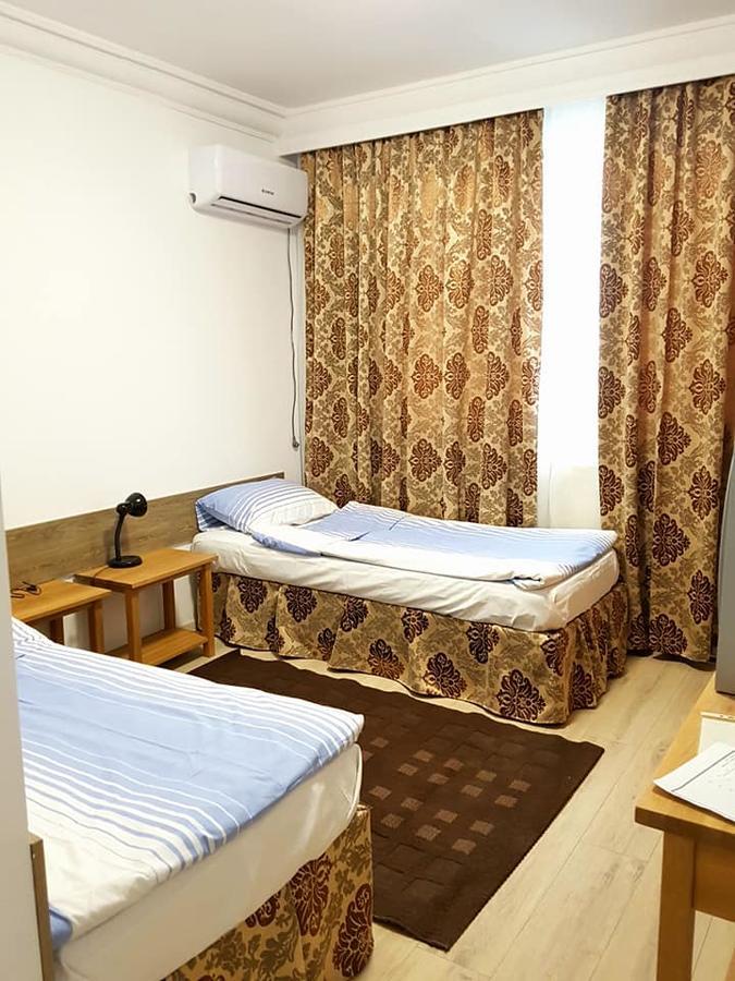 Hostel Tara Алба-Юлия Экстерьер фото